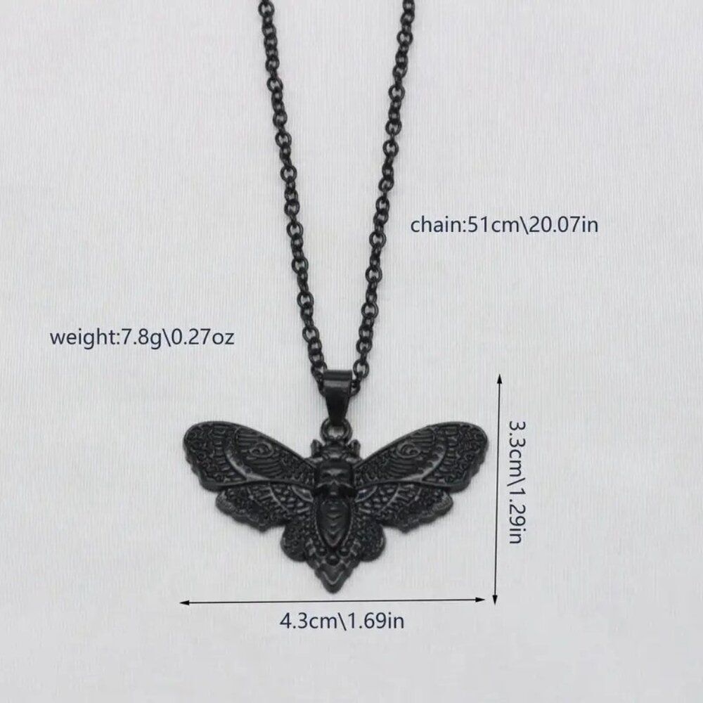 Vintage-Inspired Gothic Butterfly Moth Skull Pendant Necklace Halloween - Picture 2 of 2